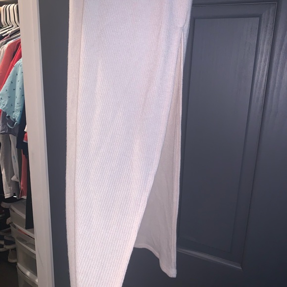 Ribbed maxi skirt - forever21, side slit - NWT. - Picture 3 of 6